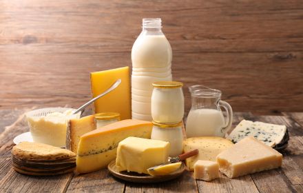 Poctivé mléčné výrobky z Farmy Lipina, čerstvé sýry a mléko z vlastního chovu